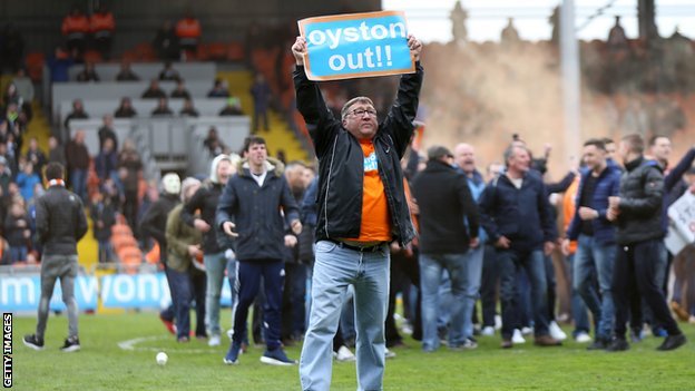 Blackpool calcolato su campo invasione