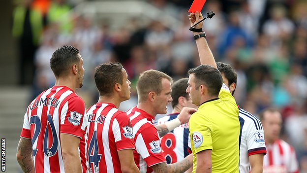 Stoke's Afellay has ban reduced