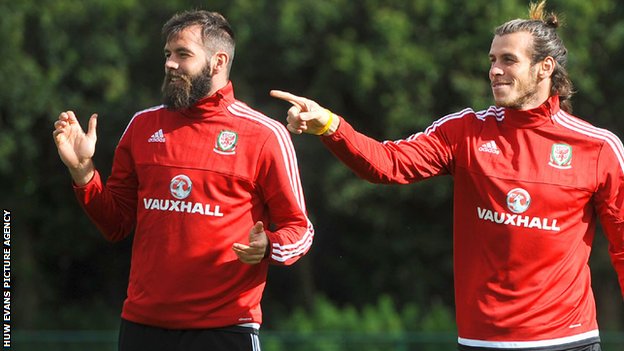 Wales suffer late Ledley withdrawal