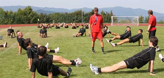 La Preparazione Atletica nel Calcio Comprende anche Fitness?