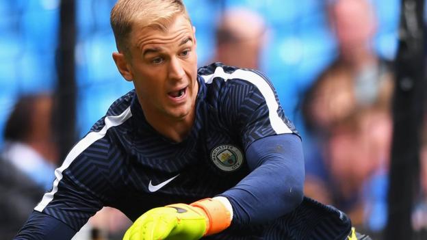 Joe Hart: Manchester City portiere considera prestito dopo essere caduto da Guardiola