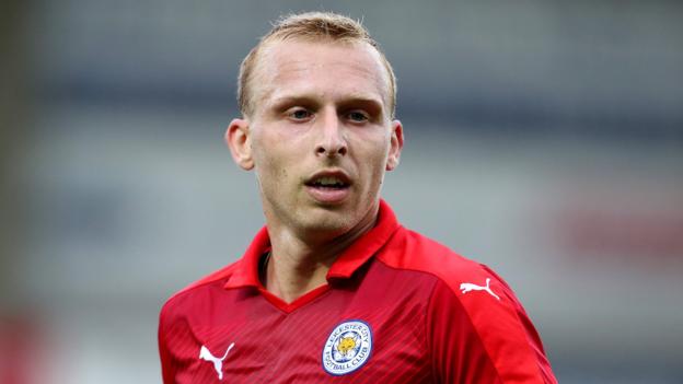 Ritchie De Laet: Aston Villa firmare Leicester City difensore contratto di tre anni