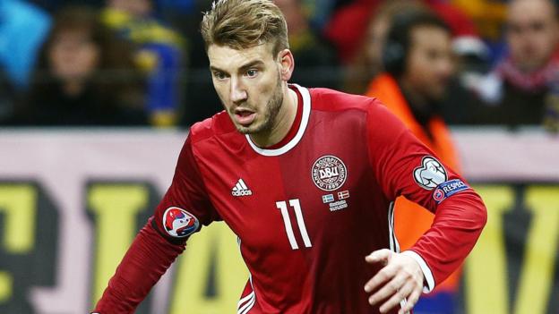 Nicklas Bendtner: Nottingham Forest firmare ex attaccante dell’Arsenal